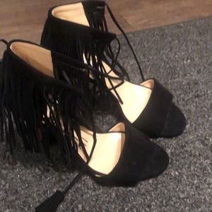 Kenneth Cole Black Heels